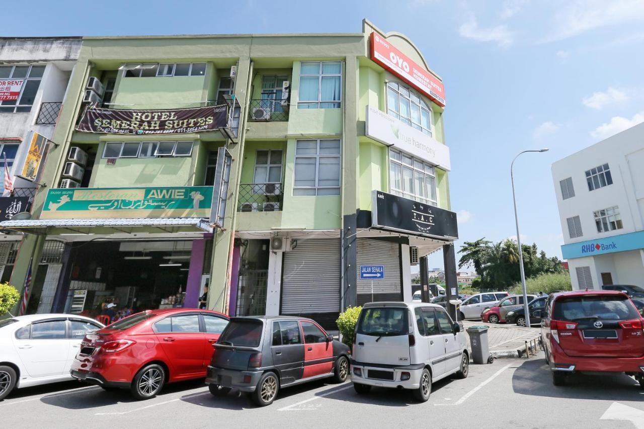 Semerah Suites Homestay Pontian Pontian Kecil Exterior photo